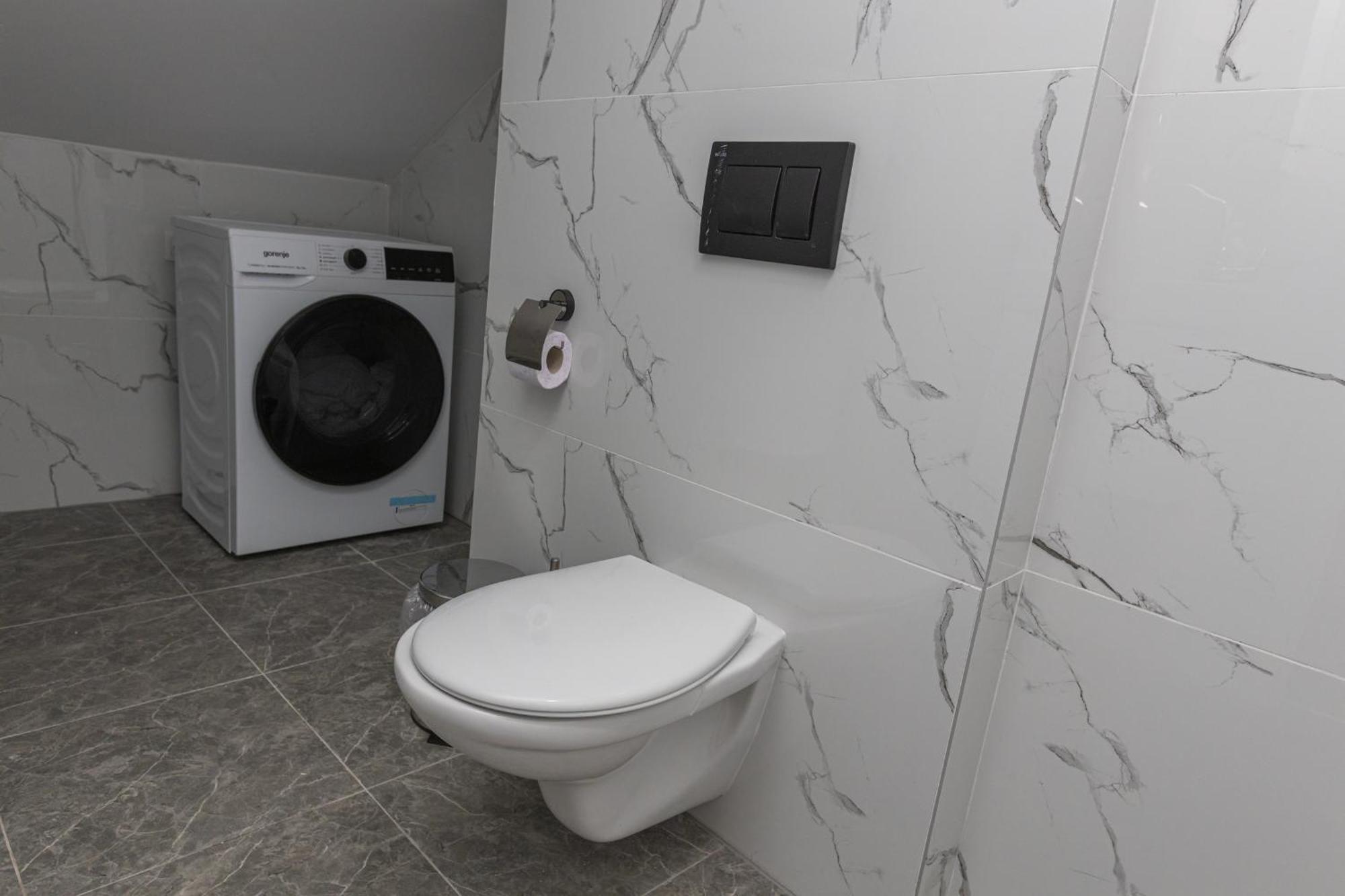 The House 3 Apartment Burgas City